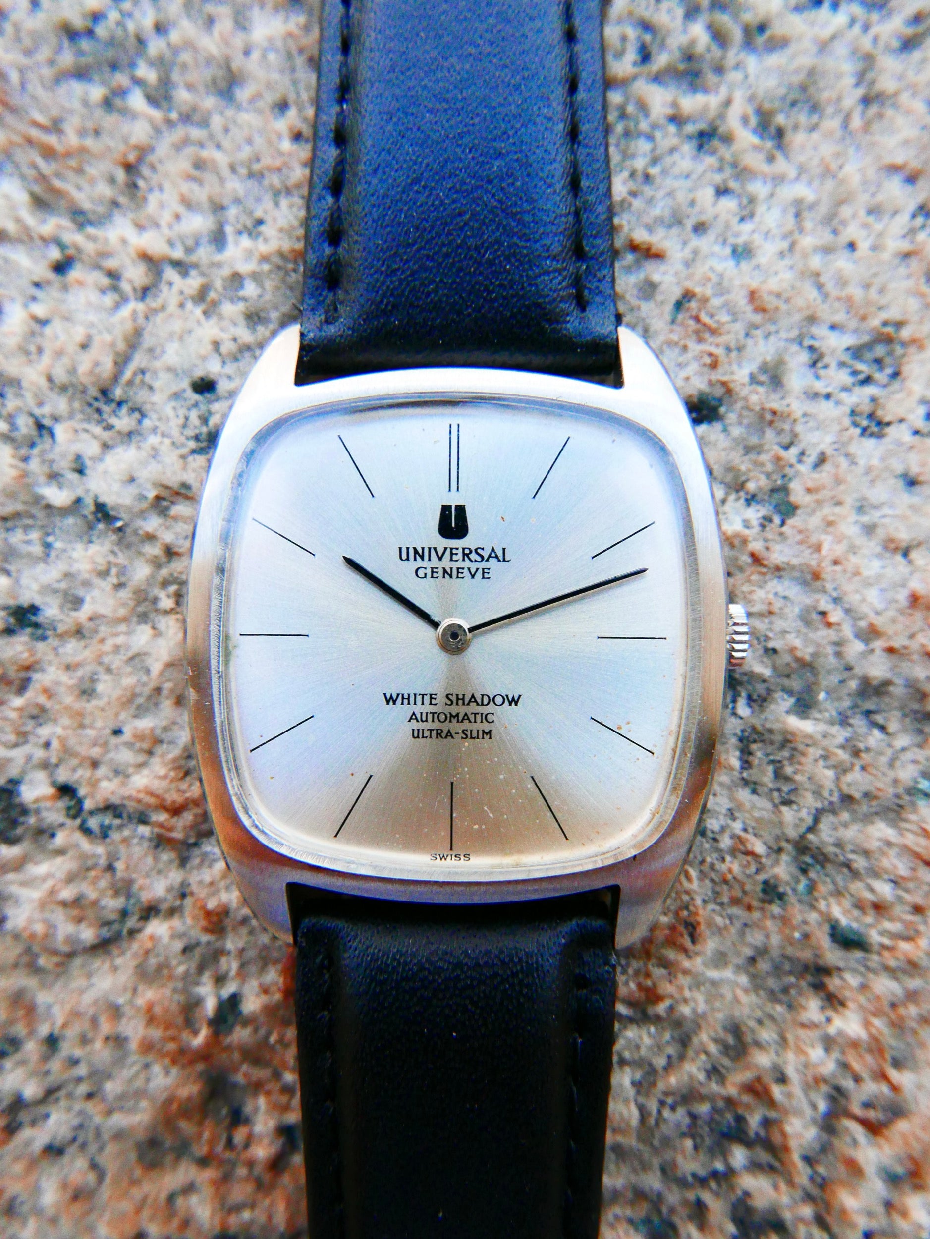 Universal_Geneve_White_Shadow_Retangular_11.jpg