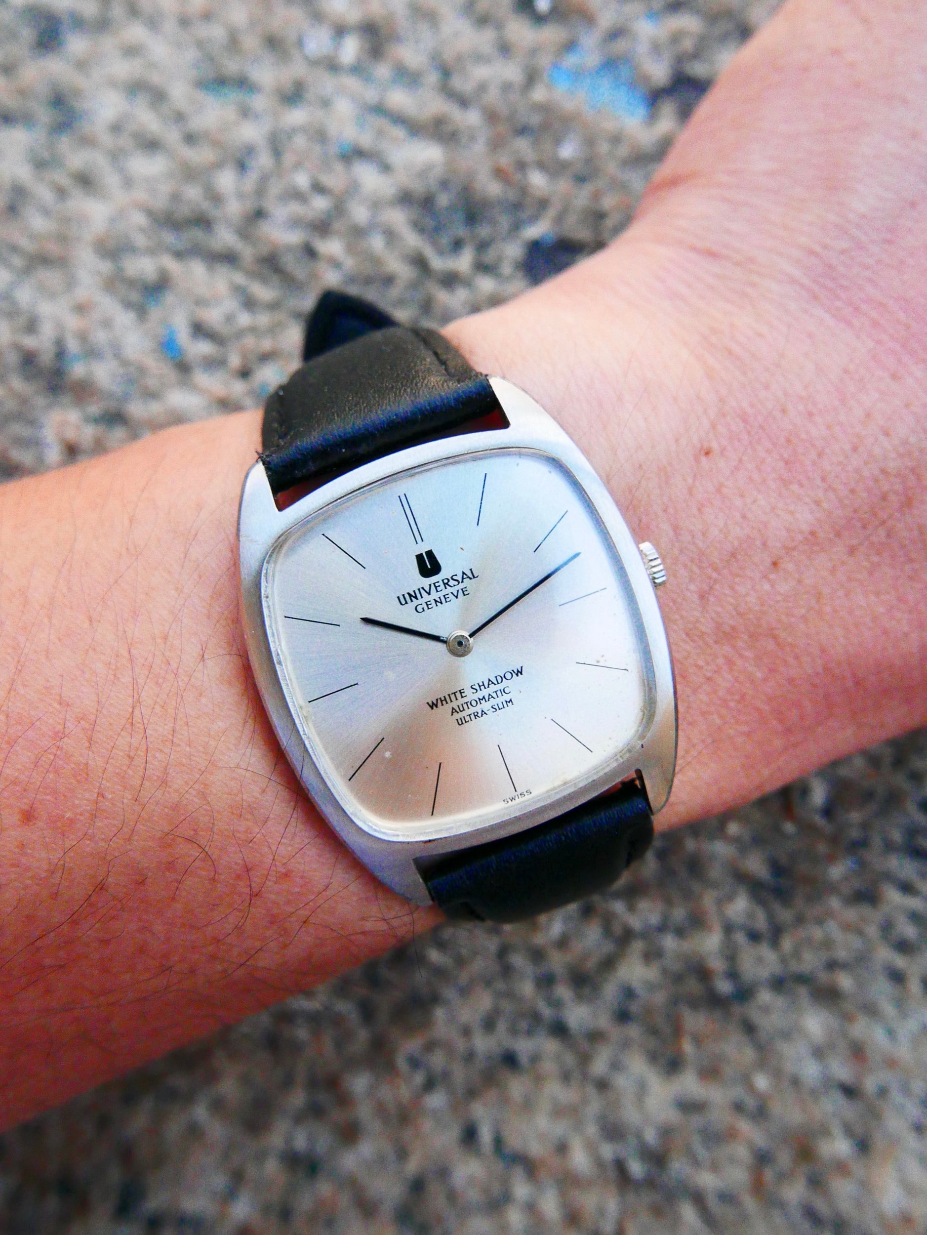 Universal_Geneve_White_Shadow_Retangular_16.jpg