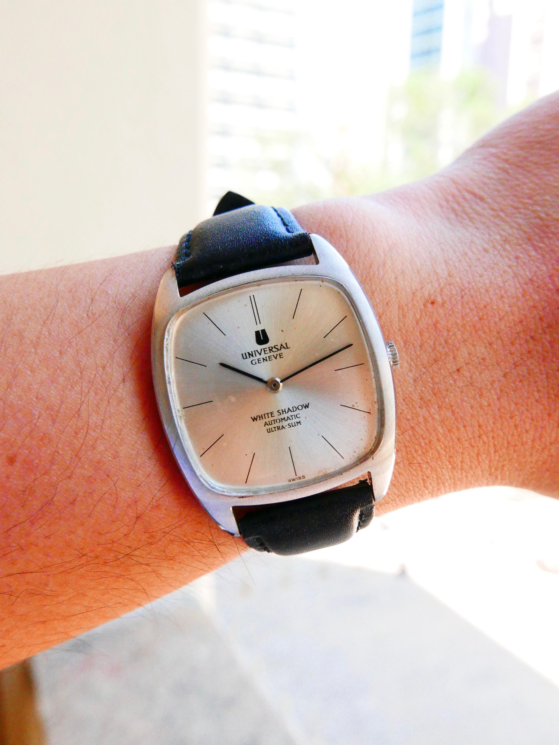 Universal_Geneve_White_Shadow_Retangular_20.jpg