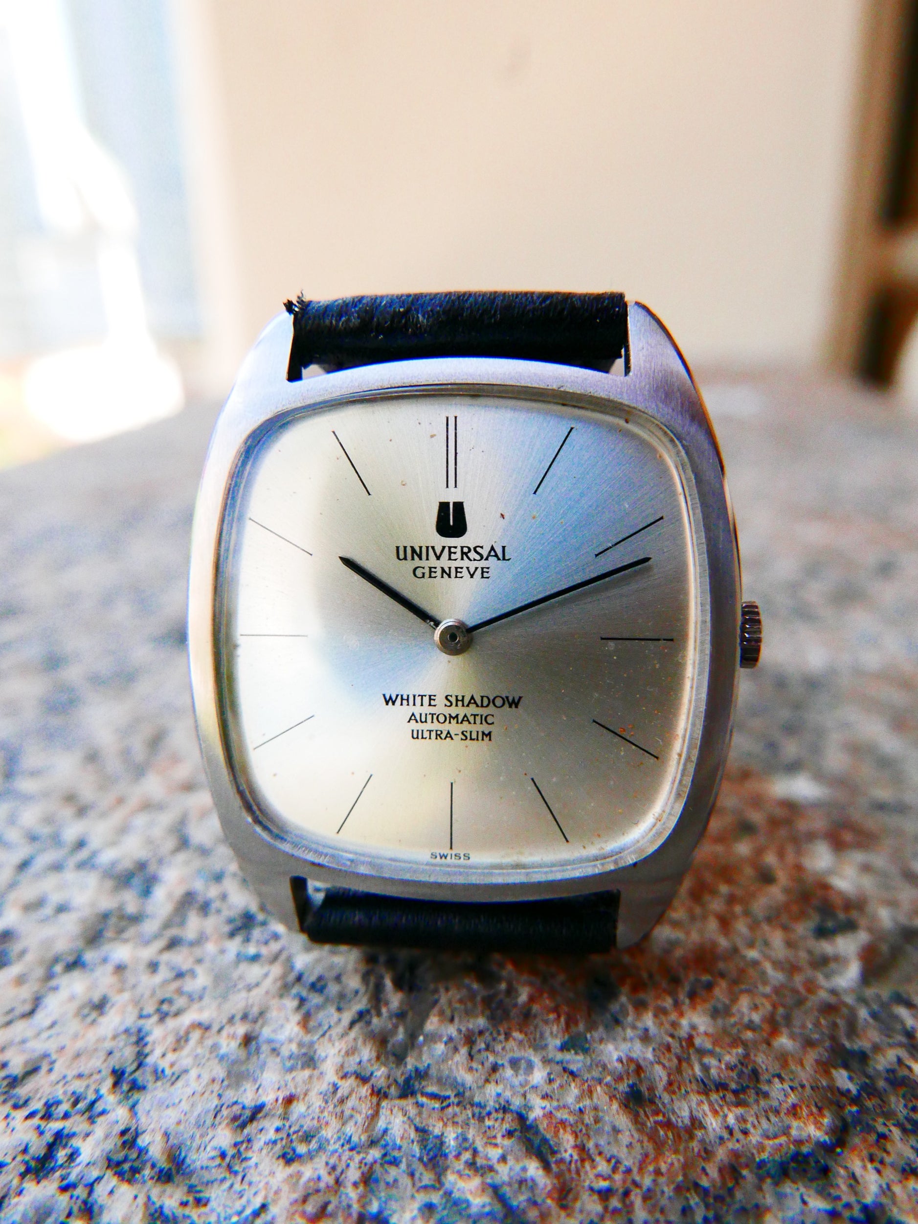 Universal_Geneve_White_Shadow_Retangular_8.JPG