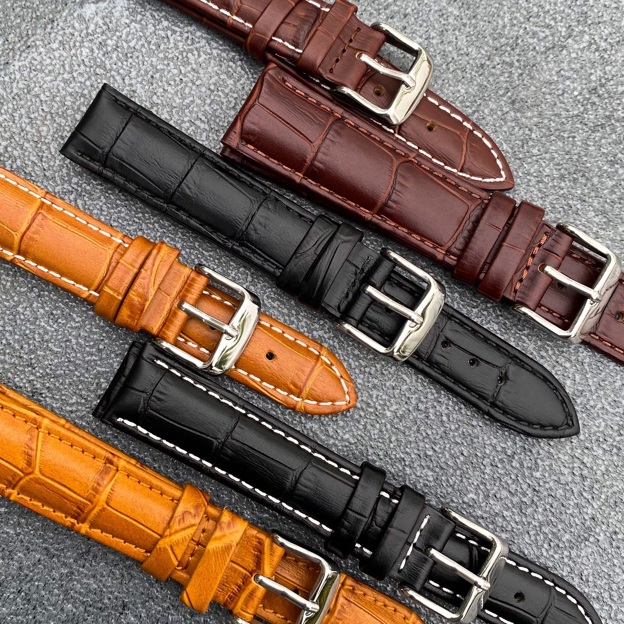 18mm/20mm Black Handcraft Alligator-embossed Italian Cowhide Leather Watch Strap w/Black Stitching - Samurai Vintage Co.
