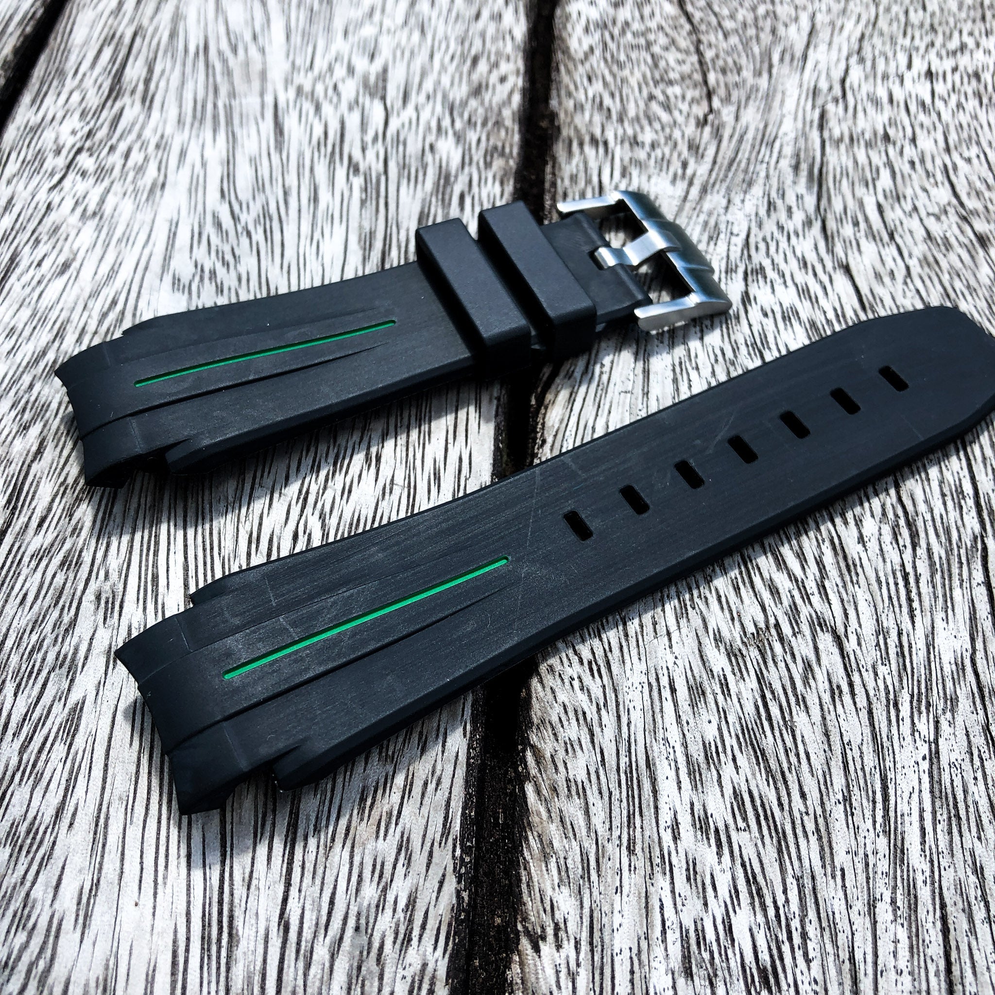 Aqua Series | Black with Green Line Rubber Watch Strap For Rolex Deepsea with Curved End - Samurai Vintage Co.