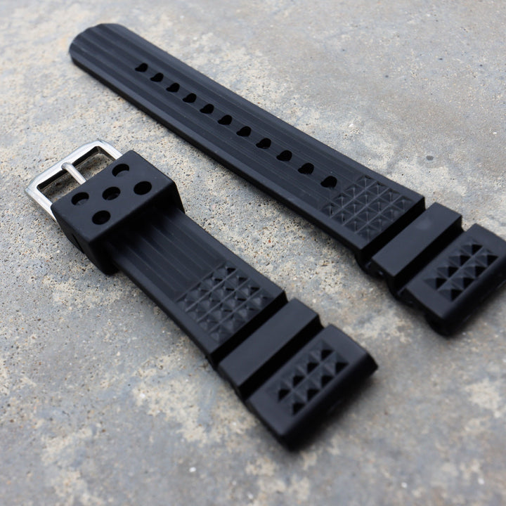 Black Waffle with diving extension | Flexi Rubber Series Watch Strap For Seiko - Samurai Vintage Co.