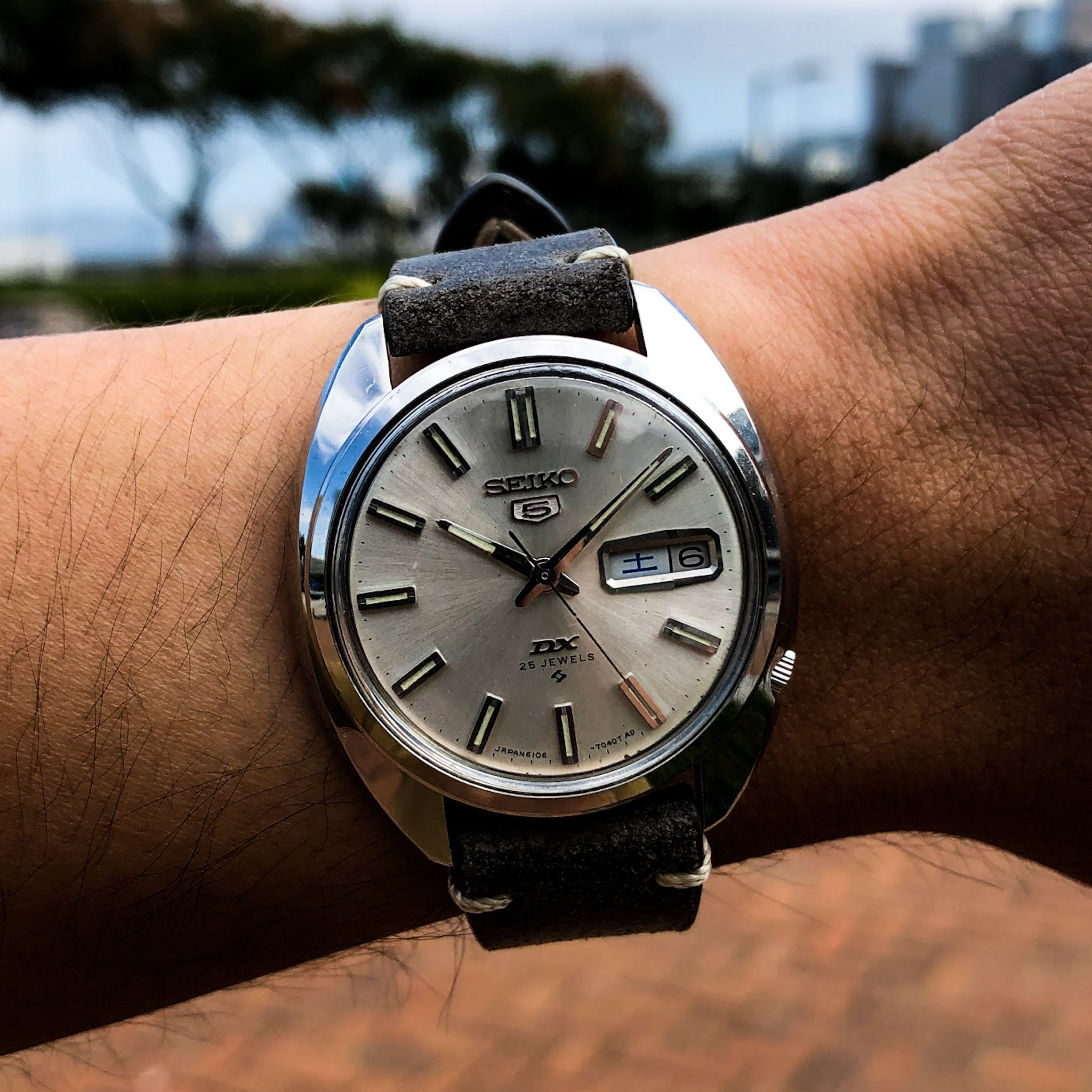 Vintage Watch | Seiko 5 DX 6106 7040T - Samurai Vintage Co.