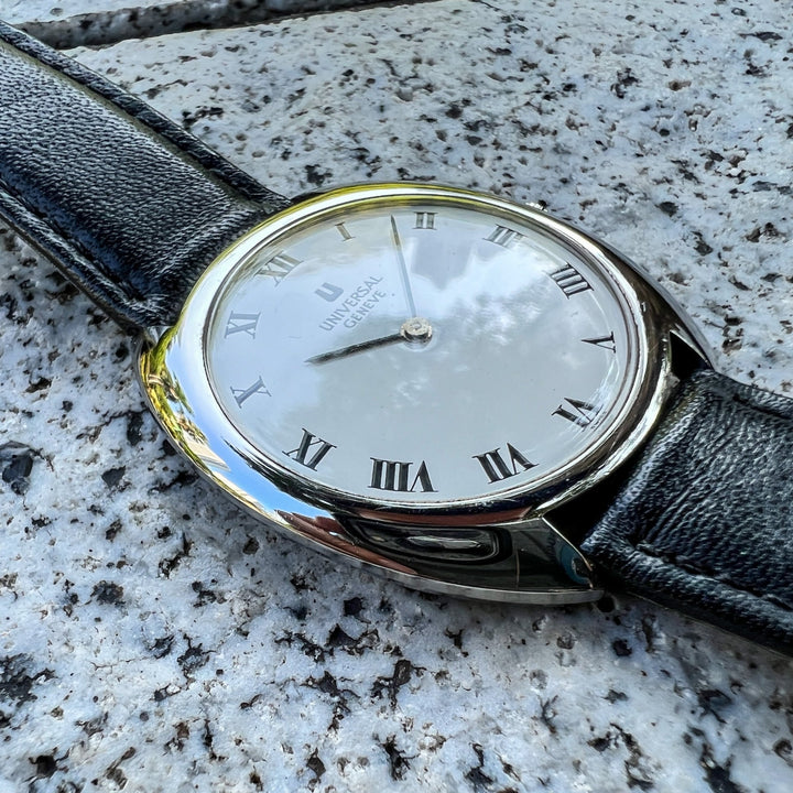 VINTAGE WATCH | UNIVERSAL GENEVE 842111 "WHITE SHADOW DESIGN" - Samurai Vintage Co.